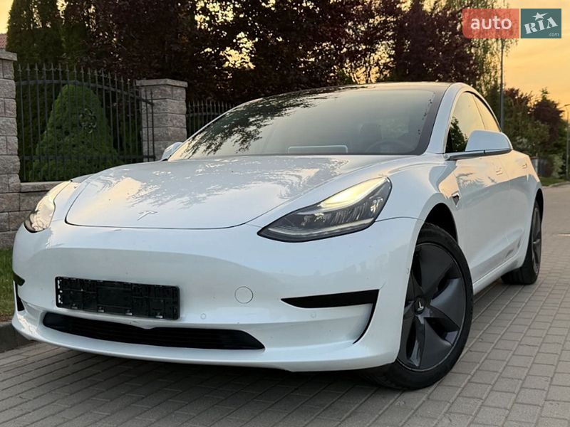 Tesla Model 3 2019