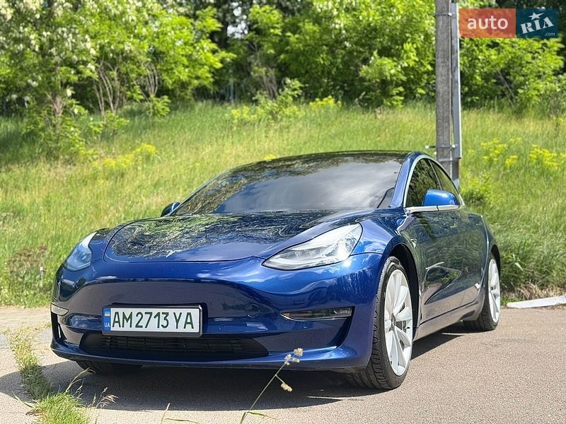 Седан Tesla Model 3 2019 в Житомире