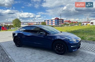 Седан Tesla Model 3 2022 в Львове фото 28 Седан Tesla Model 3 2022 в Львове