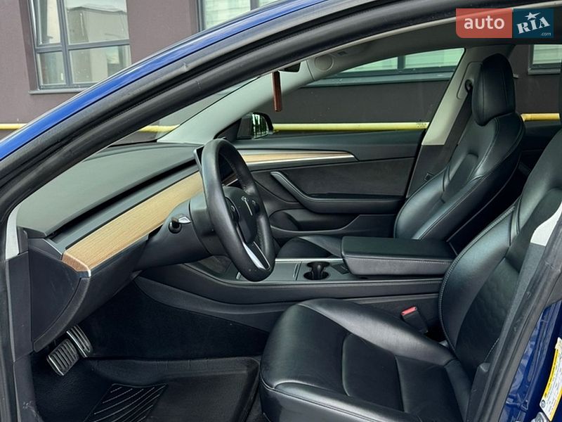 Седан Tesla Model 3 2022 в Львове фото 41 Седан Tesla Model 3 2022 в Львове