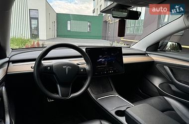 Седан Tesla Model 3 2022 в Львове фото 46 Седан Tesla Model 3 2022 в Львове