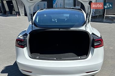 Седан Tesla Model 3 2019 в Києві