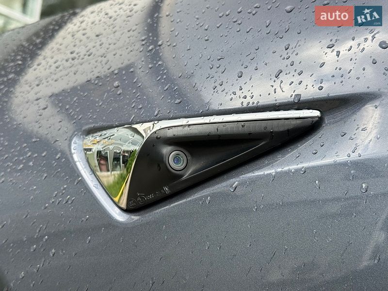 Седан Tesla Model 3 2020 в Одесі