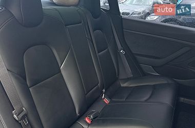 Седан Tesla Model 3 2020 в Одесі