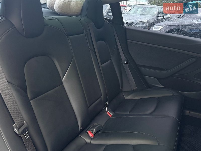 Седан Tesla Model 3 2020 в Одесі
