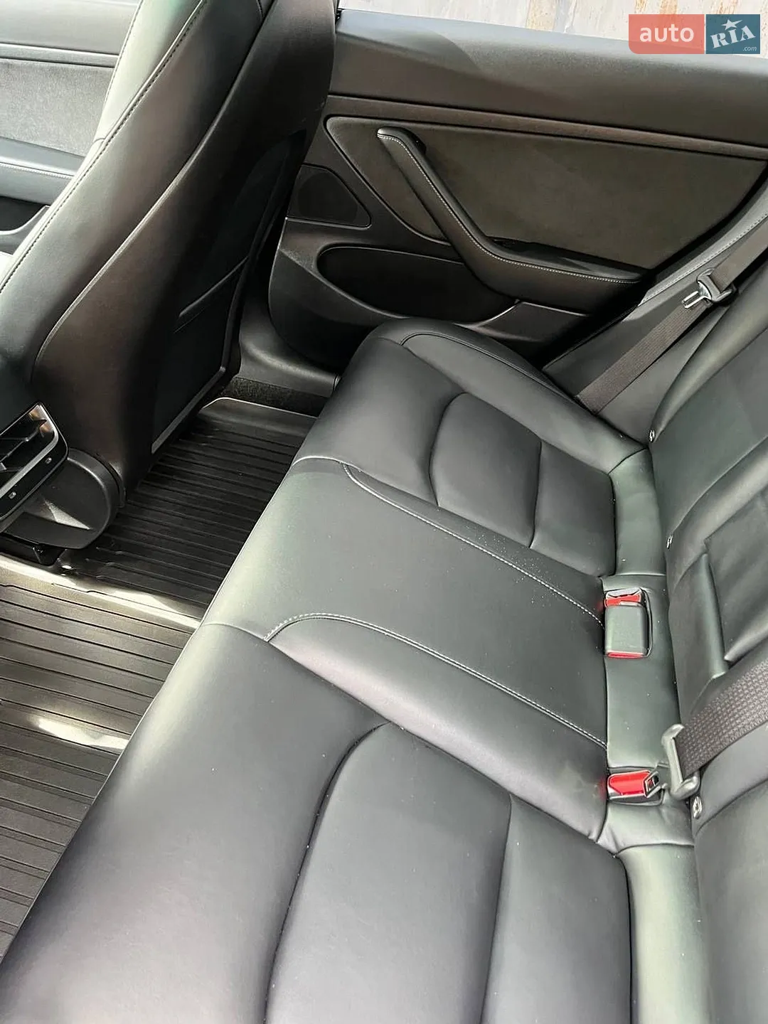 2020 Tesla Model 3 - мініатюра 17