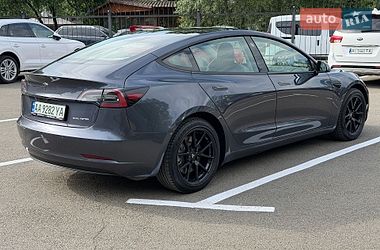 Седан Tesla Model 3 2021 в Киеве