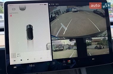 Седан Tesla Model 3 2021 в Киеве