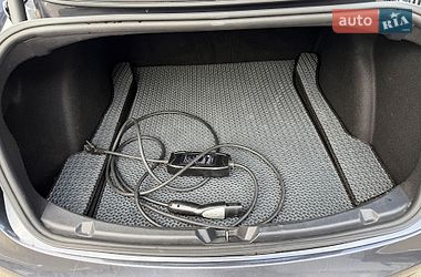 Седан Tesla Model 3 2021 в Киеве