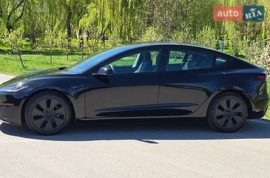 Седан Tesla Model 3 2024 в Ивано-Франковске