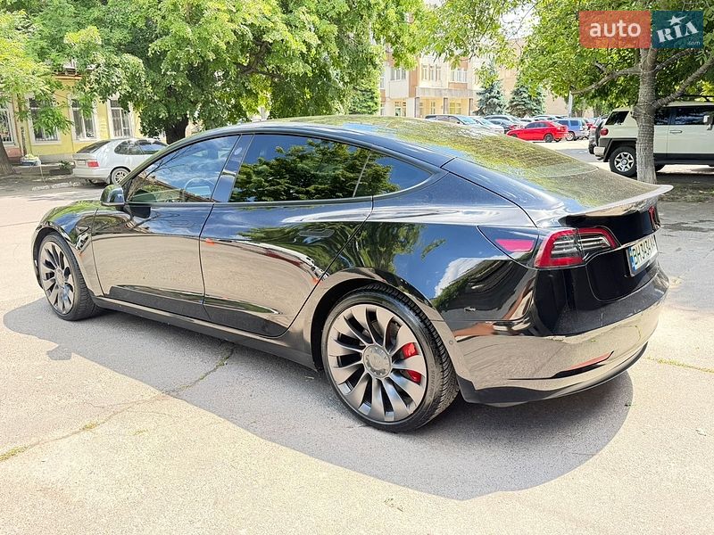 Седан Tesla Model 3 2021 в Одесі