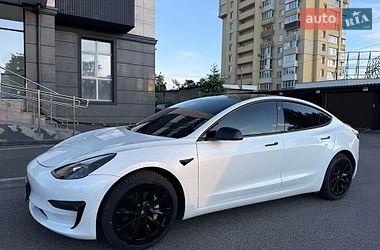 tesla model-3 2022 в Харків від професійного продавця 