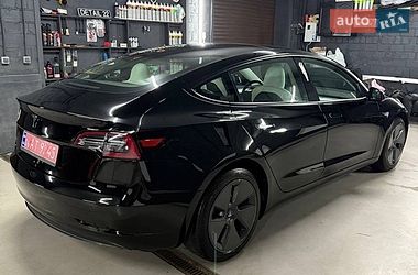 Седан Tesla Model 3 2023 в Києві