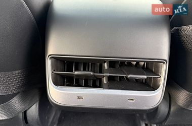 Седан Tesla Model 3 2022 в Одессе