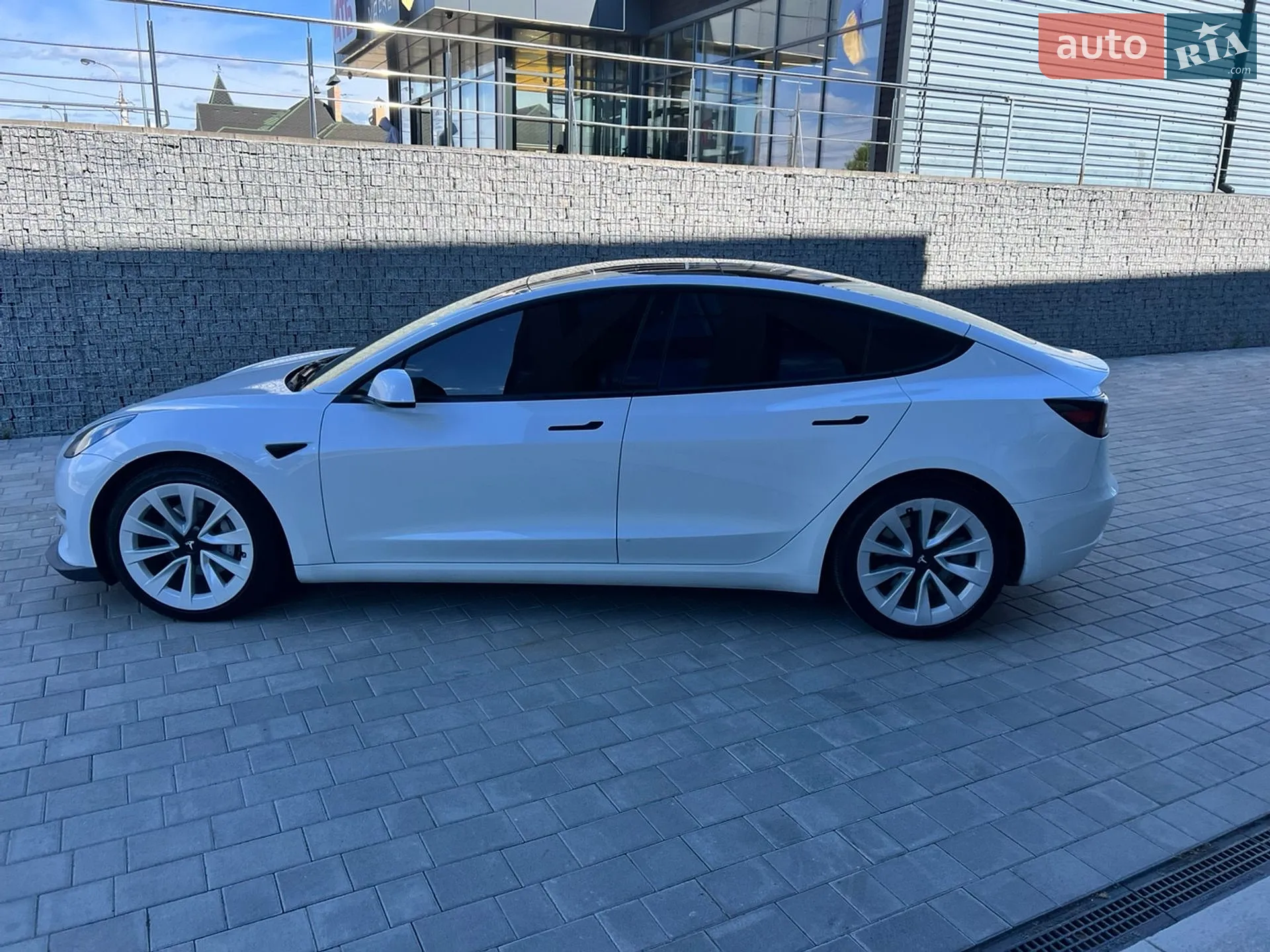 2021 Tesla Model 3 - мініатюра 3