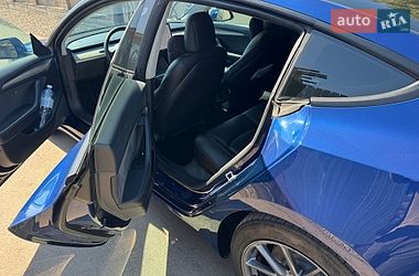 Седан Tesla Model 3 2021 в Одесі