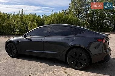 Седан Tesla Model 3 2025 в Харкові