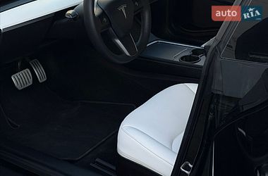 Седан Tesla Model 3 2021 в Івано-Франківську