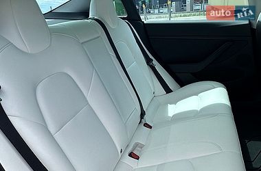 Седан Tesla Model 3 2021 в Киеве фото 10 Седан Tesla Model 3 2021 в Киеве