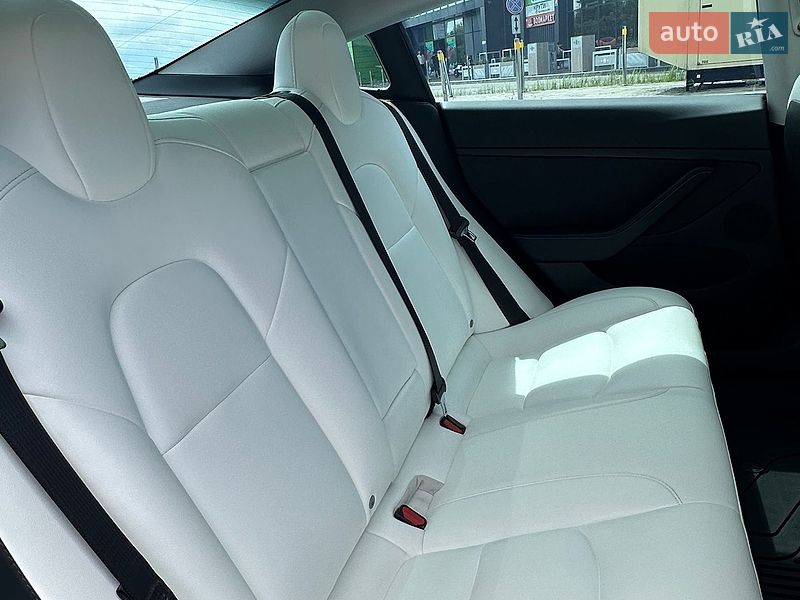 Седан Tesla Model 3 2021 в Киеве фото 10 Седан Tesla Model 3 2021 в Киеве