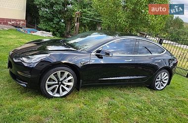 Седан Tesla Model 3 2019 в Тернополі