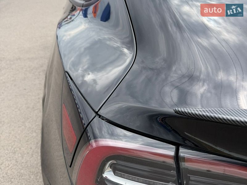 Седан Tesla Model 3 2022 в Луцьку