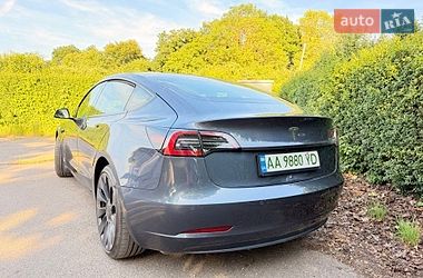 Седан Tesla Model 3 2021 в Києві