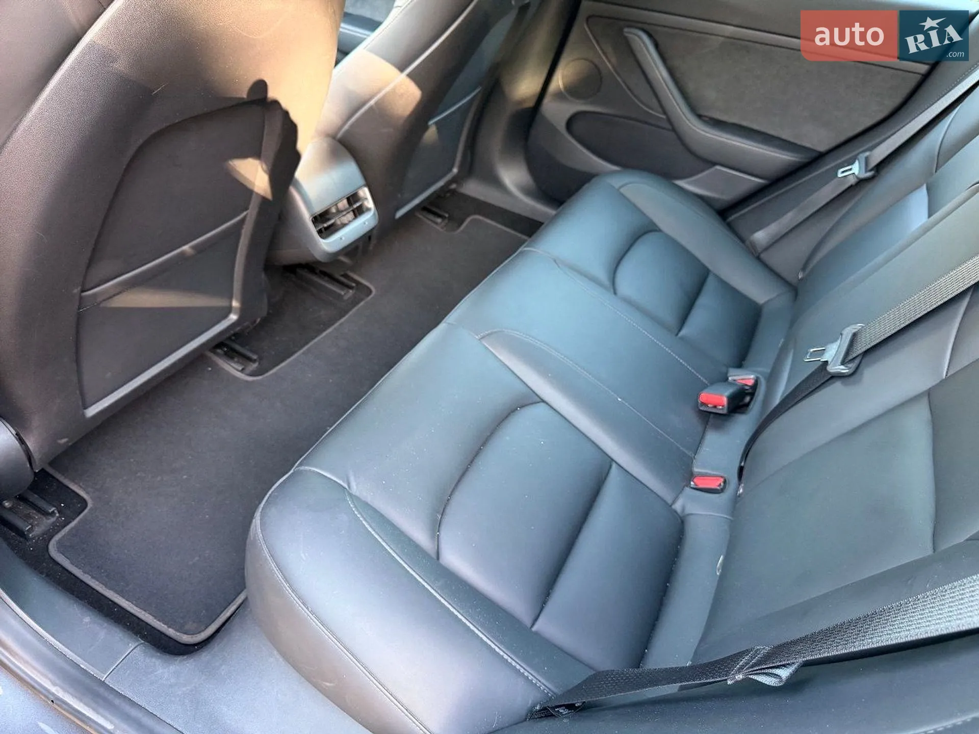 2021 Tesla Model 3 - мініатюра 14