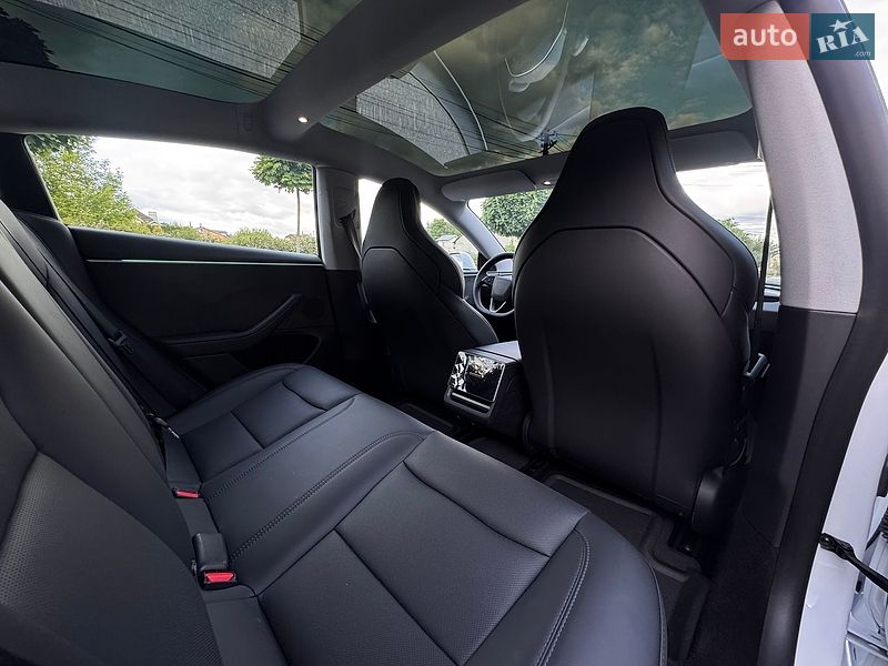 Седан Tesla Model 3 2024 в Києві фото 22 Седан Tesla Model 3 2024 в Києві