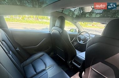 Седан Tesla Model 3 2020 в Києві