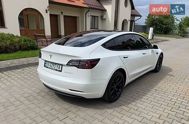 Седан Tesla Model 3 2021 в Хмельницком