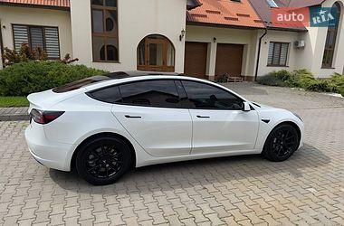 Седан Tesla Model 3 2021 в Хмельницком
