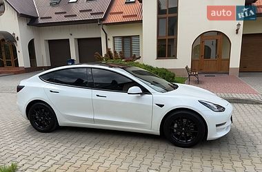Седан Tesla Model 3 2021 в Хмельницком