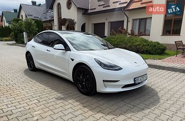 Седан Tesla Model 3 2021 в Хмельницькому