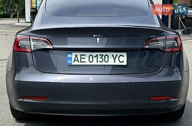 Седан Tesla Model 3 2022 в Дніпрі