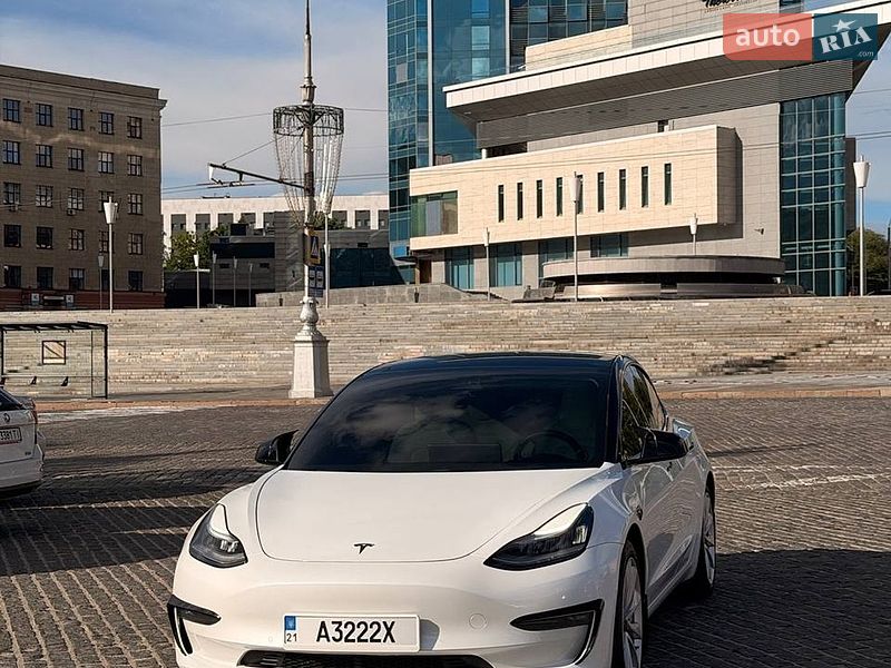Седан Tesla Model 3 2019 в Харькове