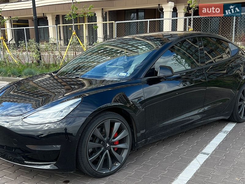 Седан Tesla Model 3 2018 в Киеве
