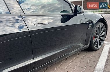 Седан Tesla Model 3 2018 в Киеве