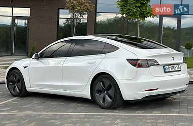 Седан Tesla Model 3 2019 в Ужгороде