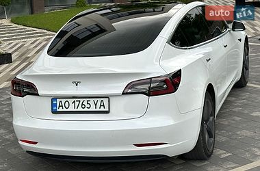 Седан Tesla Model 3 2019 в Ужгороде