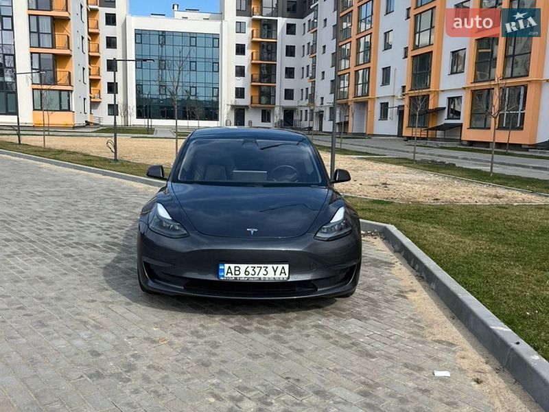 Tesla Model 3 2021