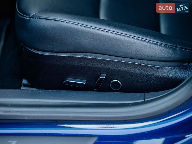 Седан Tesla Model 3 2021 в Стрию