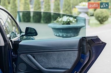 Седан Tesla Model 3 2021 в Стрию