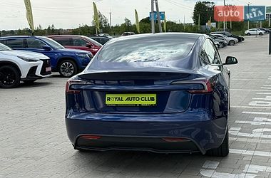 Седан Tesla Model 3 2024 в Львові