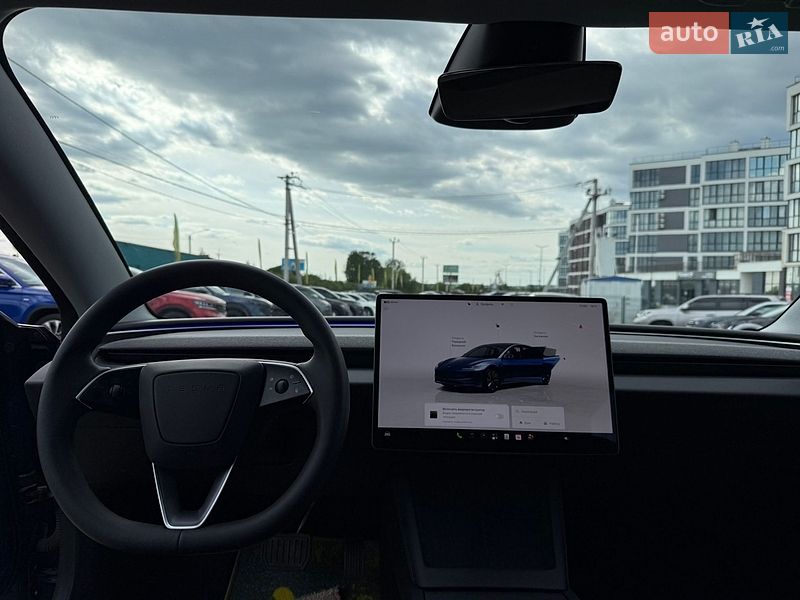 Седан Tesla Model 3 2024 в Львові