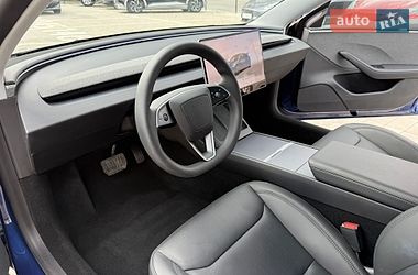 Седан Tesla Model 3 2024 в Львові