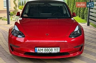 Седан Tesla Model 3 2022 в Вінниці