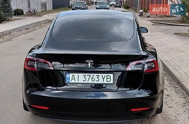 Седан Tesla Model 3 2023 в Києві
