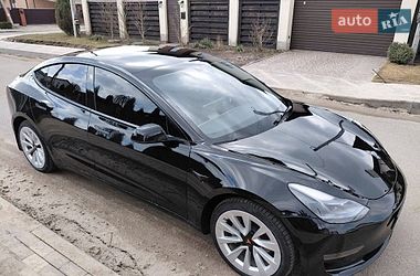 Седан Tesla Model 3 2023 в Києві