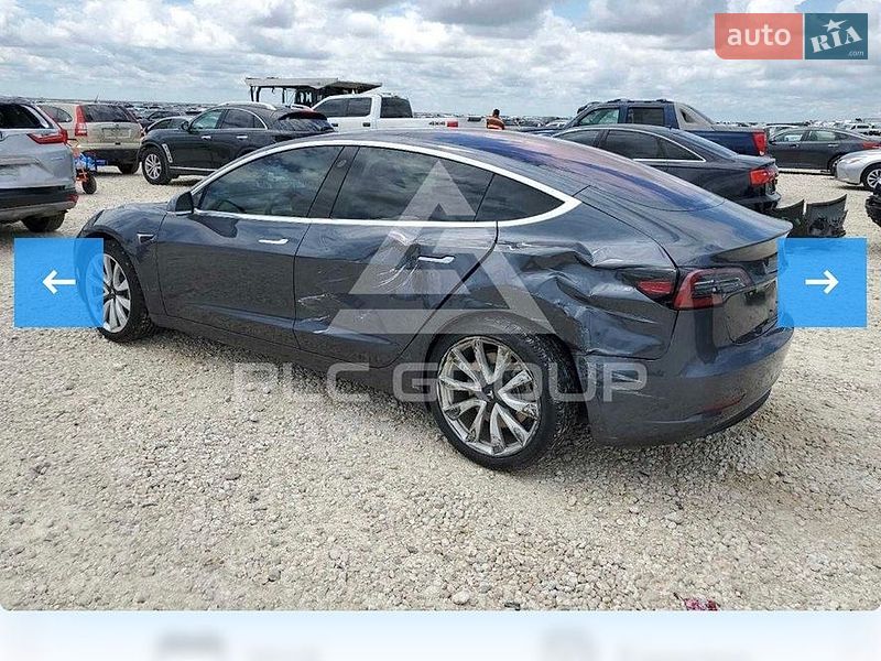 Седан Tesla Model 3 2018 в Борисполе